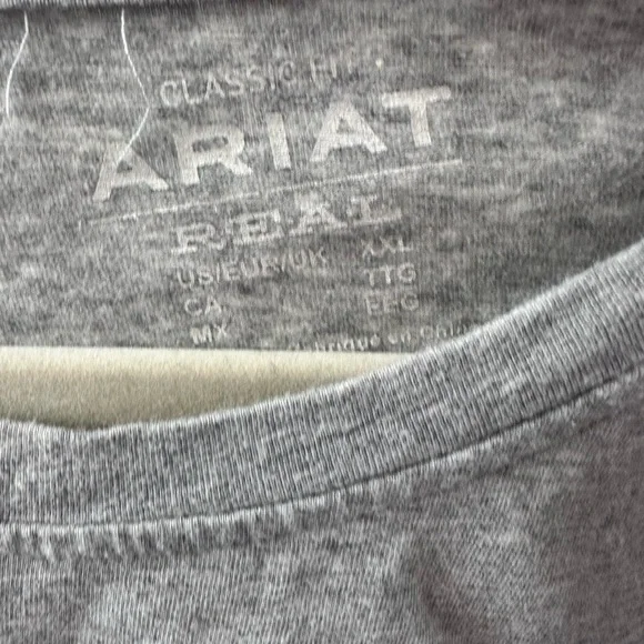 Ariat long sleeve floral - Picture 2 of 2